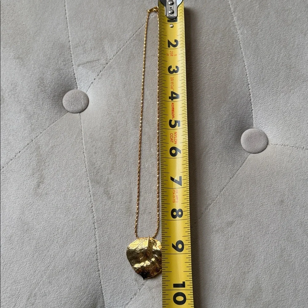 Gold Leaf Pendant Necklace